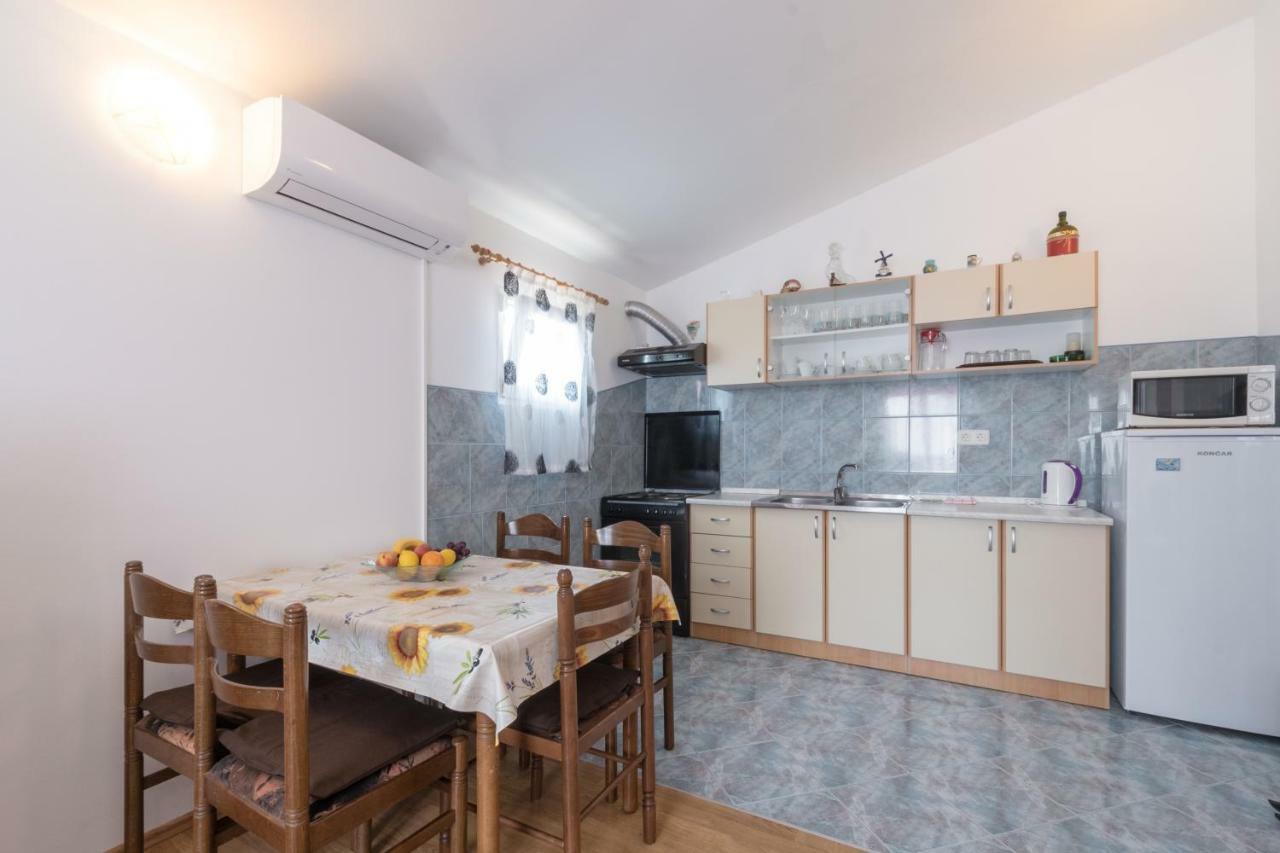 Apartment Marija Vizinada Екстер'єр фото